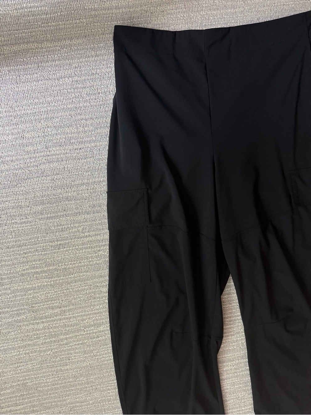 Ruti Black New Age Utility Wide-Leg Cargo Pants size 2 - Picture 6 of 8